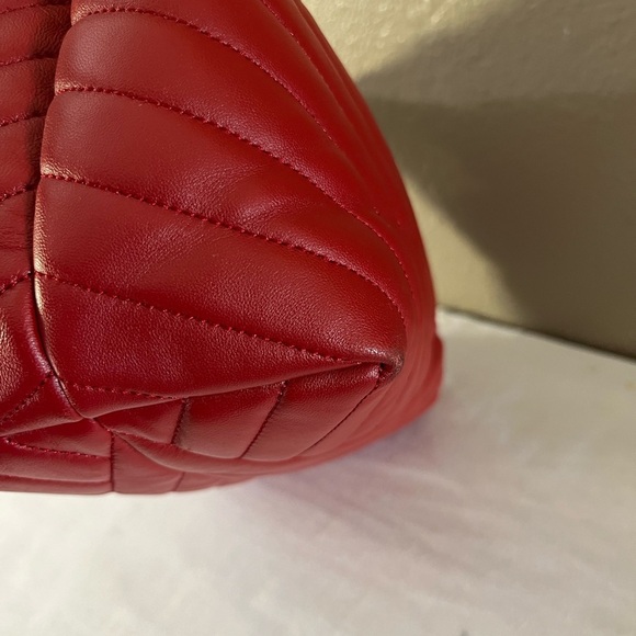 RARE Tory Burch Kira Chevron Tote Red Quilted Lambskin Gold Chain Straps - Picture 8 of 17